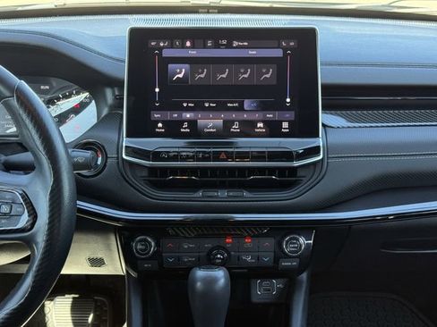 Used 2022 Jeep Compass Altitude w/ Convenience Group image 21