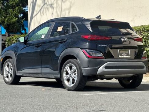 Used 2023 Hyundai Kona SEL image 6