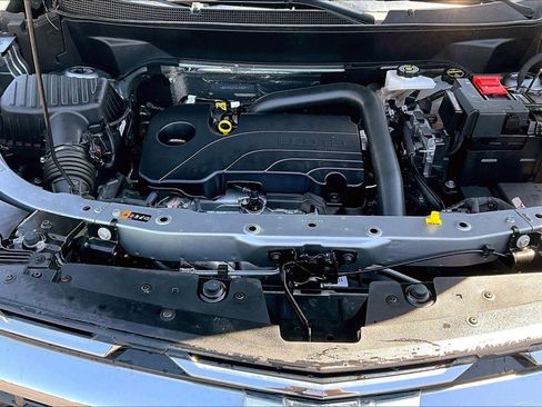 Used 2025 Chevrolet Equinox LT AWD/4WD image 10