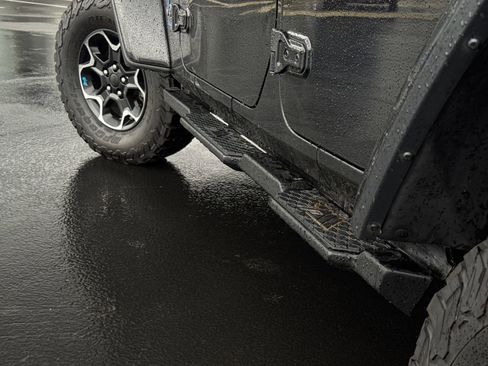 Used 2021 Jeep Wrangler Unlimited Rubicon 4xe w/ Cold Weather Group image 31