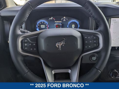 New 2025 Ford Bronco Badlands image 58