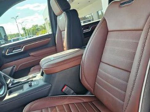 New 2026 GMC Sierra 2500 Denali Ultimate w/ Max Trailering Package AWD/4WD image 16