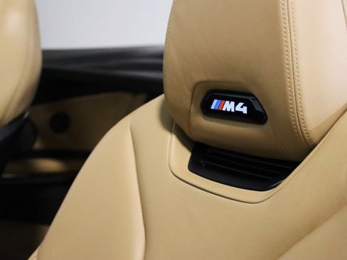 Used 2018 BMW M4 Convertible image 43