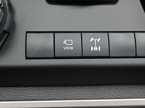 Used 2025 Toyota 4Runner TRD Off-Road Premium image 28