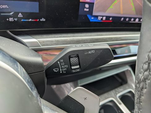 Used 2025 BMW 740i 740i image 30