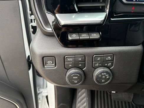 Used 2026 Chevrolet Silverado 2500 LTZ w/ Trail Boss Package AWD/4WD image 20