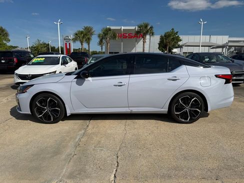 New 2026 Nissan Altima 2.5 SR FWD image 2