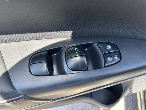 Used 2019 Nissan Sentra S FWD image 28