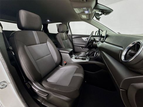 Used 2023 Chevrolet Blazer LT image 26