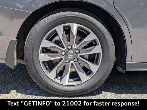 Used 2024 Honda Odyssey EX-L image 12