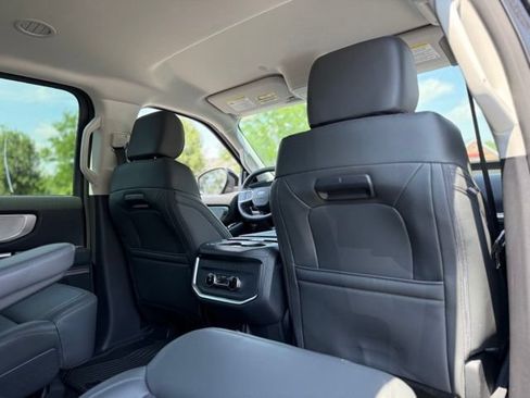 New 2027 Ford Expedition Active AWD/4WD image 21