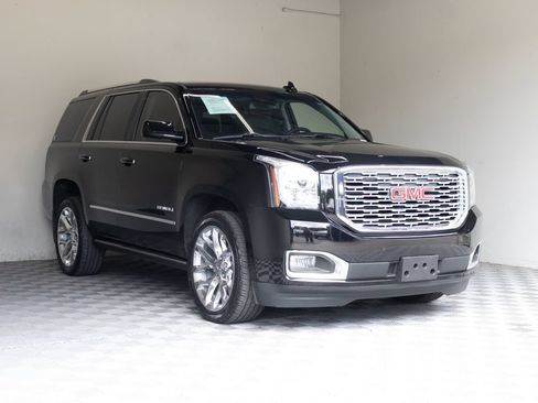 Used 2020 GMC Yukon Denali w/ Denali Ultimate Package AWD/4WD image 6