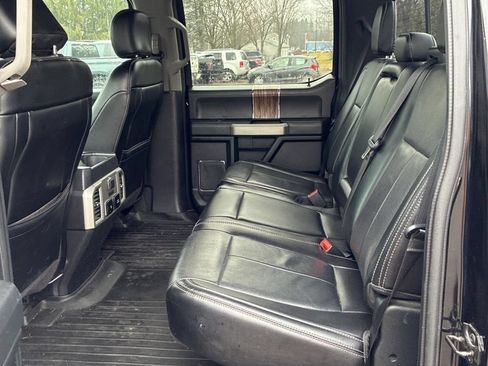 Used 2018 Ford F150 Lariat w/ Equipment Group 502A Luxury AWD/4WD image 11