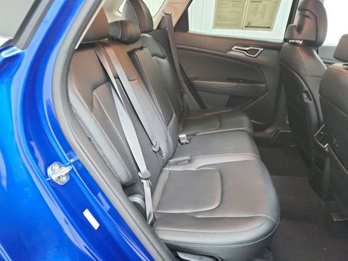 Used 2025 Kia Sportage EX FWD image 38