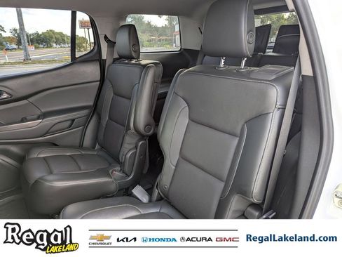 Used 2018 GMC Acadia SLT image 17