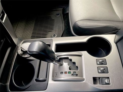 Used 2024 Toyota 4Runner SR5 Premium image 20