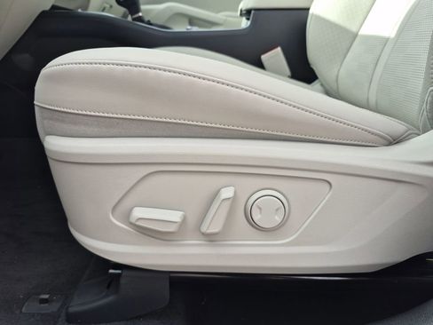 New 2026 Kia Sorento S image 11