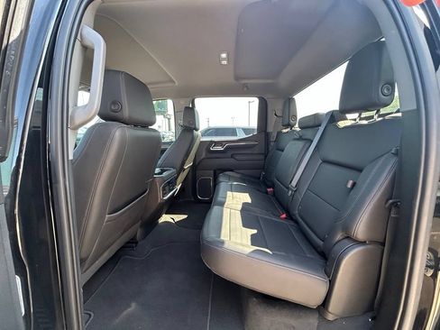 Used 2022 GMC Sierra 1500 SLT RWD image 8