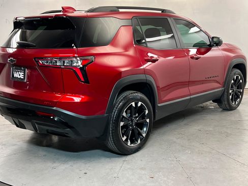 Used 2025 Chevrolet Equinox RS w/ Safety and Technology Package image 6