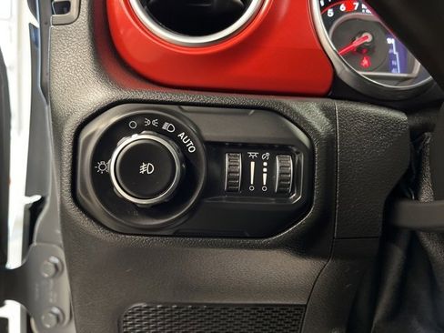 Certified 2021 Jeep Wrangler Unlimited Rubicon image 17