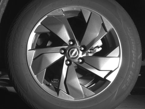 Used 2025 Nissan Rogue SV image 14