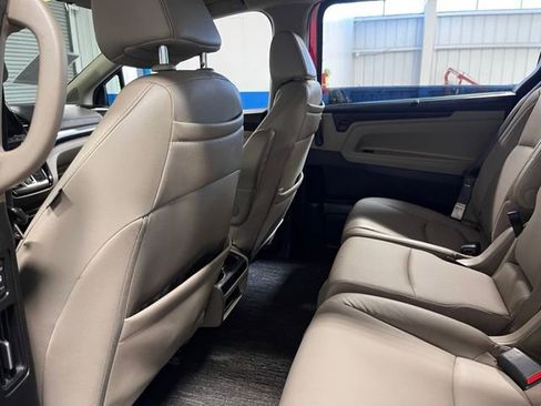 Used 2022 Honda Odyssey Touring image 17