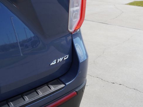 Used 2021 Ford Explorer XLT w/ Equipment Group 202A image 19