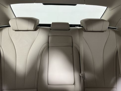 Used 2019 Mercedes-Benz S 450 Sedan image 14