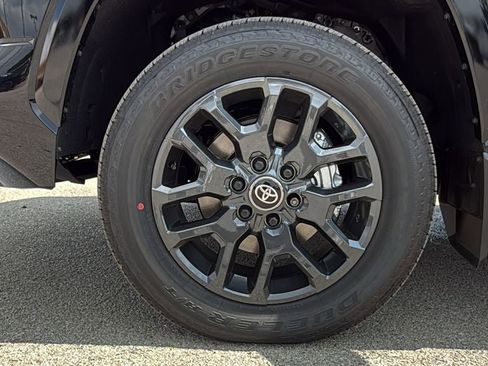 New 2026 Toyota Tundra Platinum AWD/4WD image 36