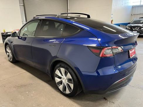 Used 2021 Tesla Model Y Long Range AWD/4WD image 5