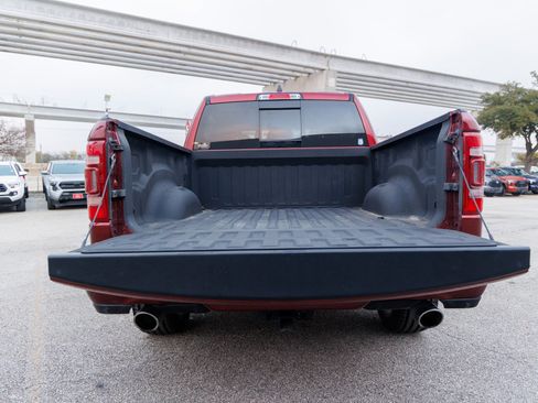 Used 2022 RAM 1500 Limited w/ Body Color Bumper Group image 12