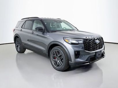 New 2025 Ford Explorer ST-Line w/ ST-Line Street Pack