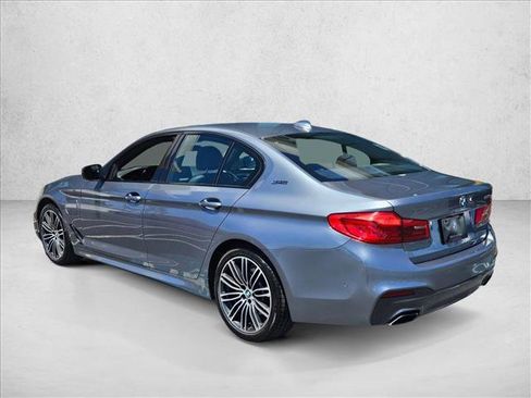 Used 2019 BMW 530e w/ M Sport Package RWD image 8