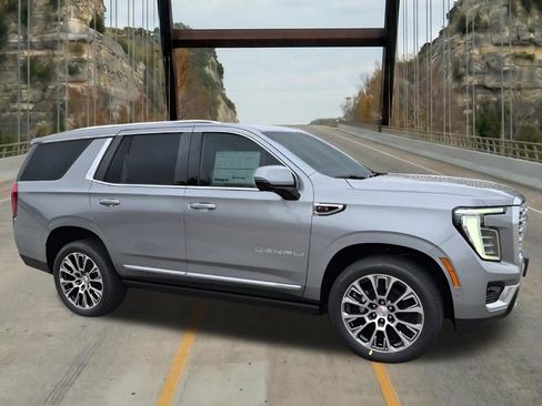 New 2026 GMC Yukon Denali w/ Sun & Power Step Package AWD/4WD image 14