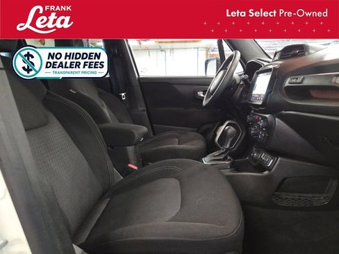 Used 2021 Jeep Renegade Latitude AWD/4WD image 19