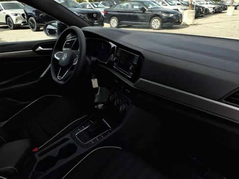 Used 2023 Volkswagen Jetta Sport image 23