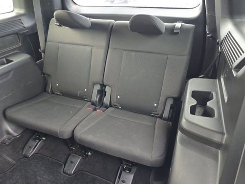 Used 2024 Hyundai Santa Fe SE FWD image 8