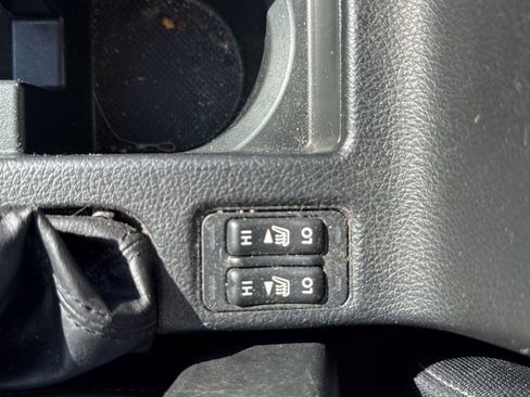 Used 2012 Subaru Impreza 2.0i Sport Premium image 22