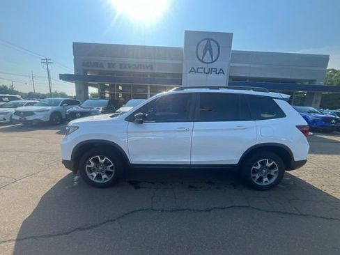 Used 2023 Honda Passport TrailSport image 41
