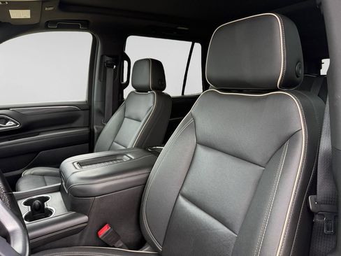 Used 2023 GMC Yukon SLT AWD/4WD image 23