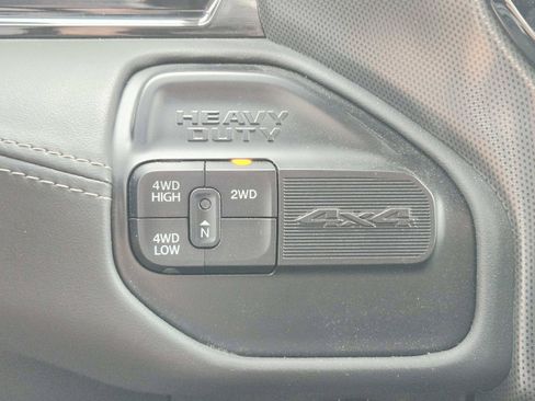 Used 2024 RAM 2500 Limited AWD/4WD image 36