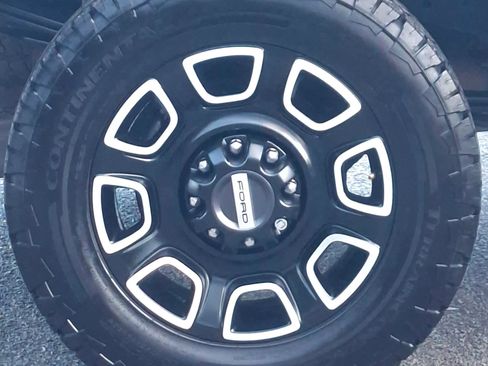 Used 2024 Ford F250 Platinum AWD/4WD image 35