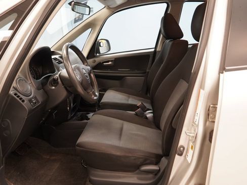 Used 2008 Suzuki SX4 Sedan FWD image 5