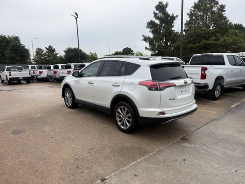 Used 2017 Toyota RAV4 Limited w/ Carpet Mat Package AWD/4WD image 4