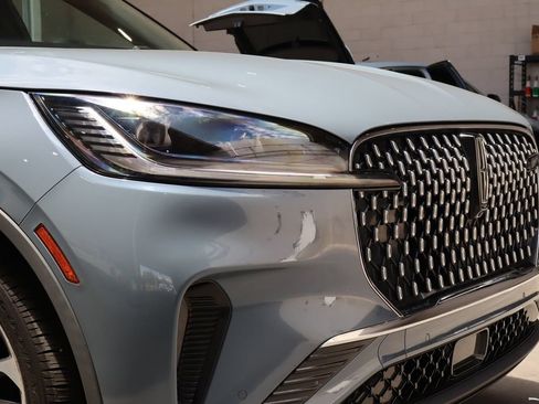 Used 2025 Lincoln Aviator Reserve w/ Equipment Group 201A AWD/4WD image 9