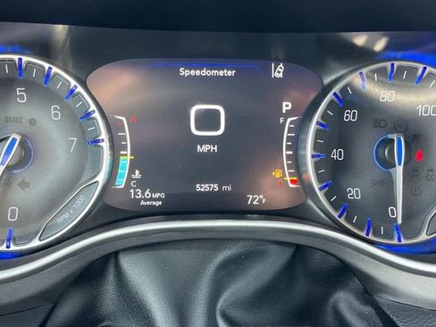 Certified 2024 Chrysler Pacifica Touring-L FWD image 42
