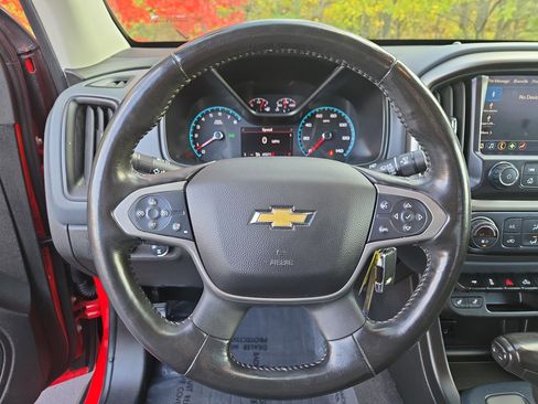 Used 2019 Chevrolet Colorado Z71 image 16