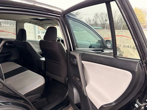 Used 2017 Toyota RAV4 XLE image 24