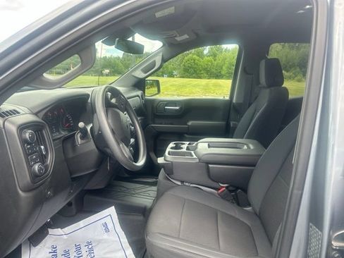 Used 2019 Chevrolet Silverado 1500 Custom Trail Boss w/ Custom Convenience Package AWD/4WD image 12