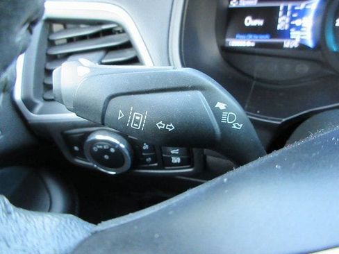 Used 2024 Ford Edge SEL w/ Sport Appearance Package image 10